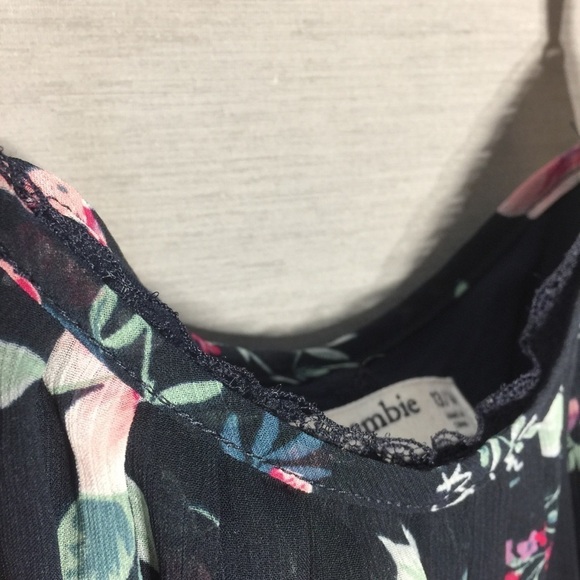 ABERCROMBIE Kids Girls Flowy Pleated Cami Tank Top - Picture 3 of 5